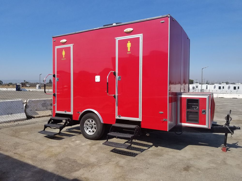 2-Station Luxury Restroom Trailer